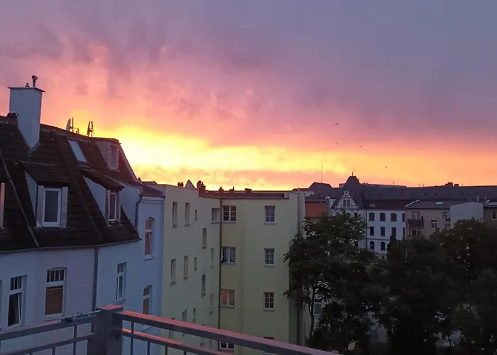 Ueber Den Daechern Von Halle