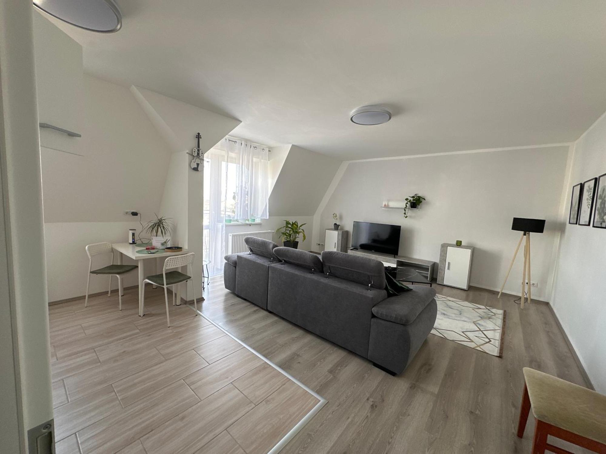 Ueber Den Daechern Von Halle Apartment *