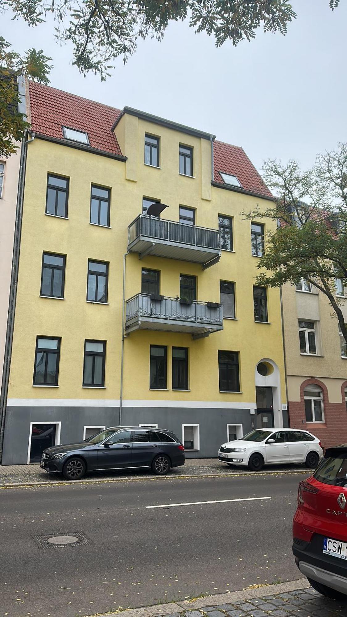 Ueber Den Daechern Von Halle *